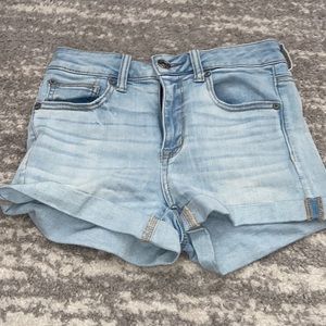 American Eagle Jean Shorts - Light wash